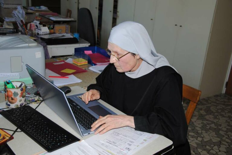 Sr.Marie-Paul-BL/Facturation-gestion de stock